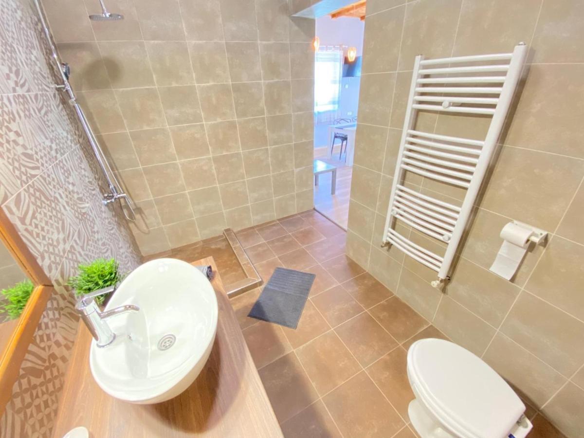 Julia Apartman Pacir Exterior photo